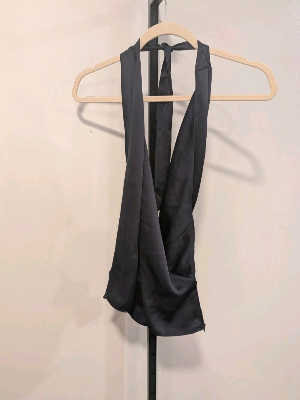 Aritzia Wilfred Black Satin Martini Admiral Top